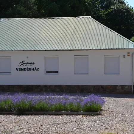 Apartamento Jánossza-völgy